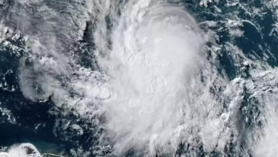 Harekete geçti! Berly Kasırgası Karayipler'e doğru ilerliyor