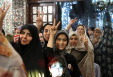 İran'da cumhurbaşkanı seçiminin ikinci turu! Oy verme süresi bir kez daha uzatıldı...