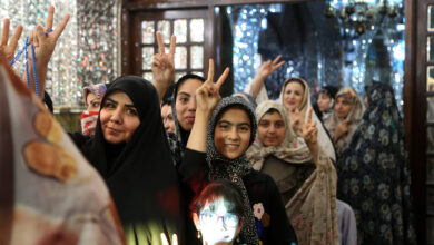 İran'da cumhurbaşkanı seçiminin ikinci turu! Oy verme süresi bir kez daha uzatıldı...
