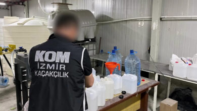 İzmir'de kaçakçılık operasyonu: 8 gözaltı