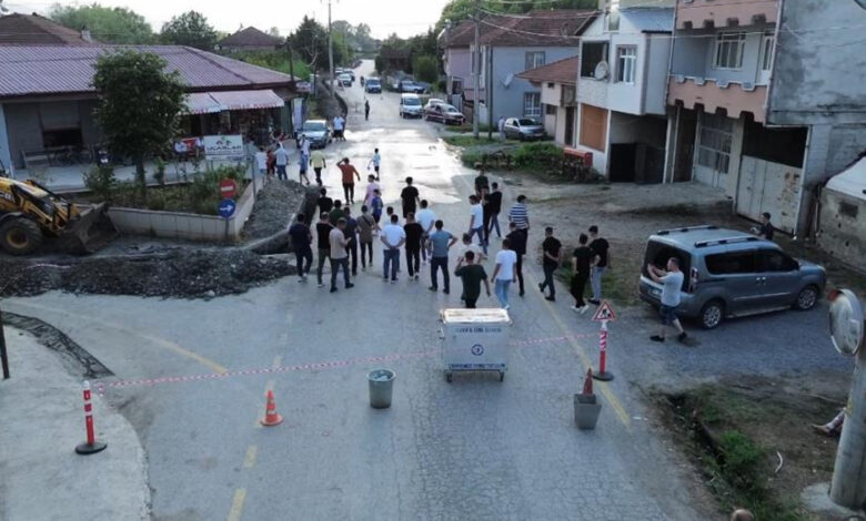 Köylülerden doğla gaz tepkisi! Yolu kapattılar