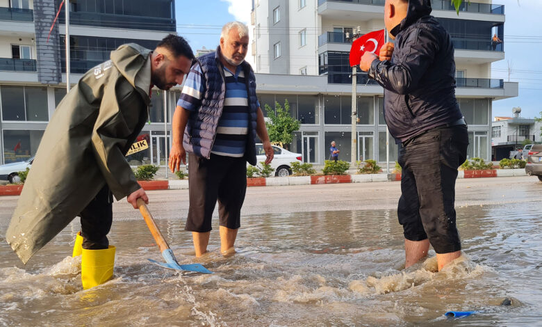 Meteoroloji'den 10 il için sarı kodlu uyarı: Kuvvetli sağanak ve fırtınaya dikkat