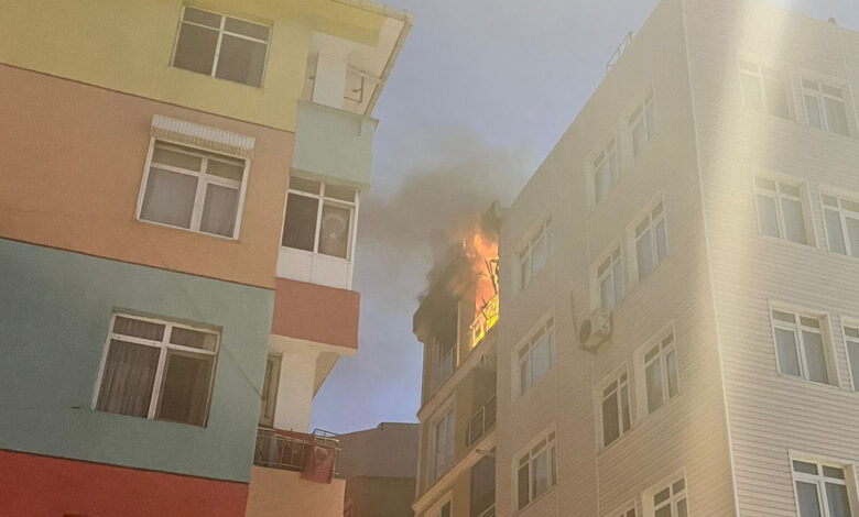 Mutfaktaki buzdolabı bomba gibi patladı