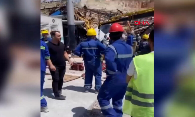 Petrol arama sahasında sondaj kulesi devrildi! İşçiler enkaz altında