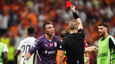 Galatasaray'da Fernando Muslera kırmızı kart gördü