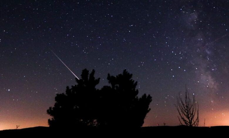 Kütahya'da semaya bakanlar hayran kaldı! ''Meteor yağmuru'' büyüledi