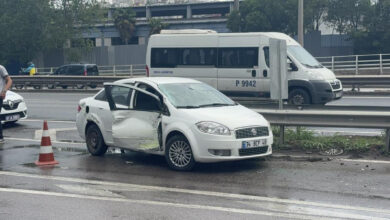 Belediye otobüsü ile otomobil çarpıştı: 2 yaralı