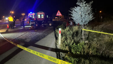 Burdur'da feci kaza! İki otomobil çarpıştı: 2 ölü, 3 yaralı