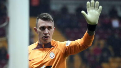 Galatasaray'da derbilerin en deneyimlisi Muslera