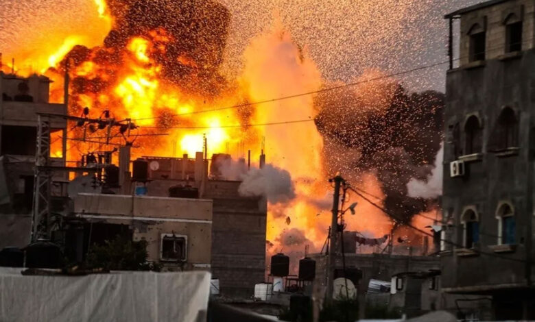 İsrail Gazze'de okulu bombaladı: Çok sayıda ölü var