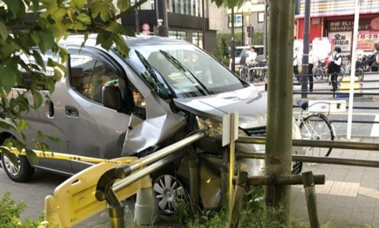 Japonya’da minibüs yayaların arasına daldı: 1 ölü, 1 yaralı