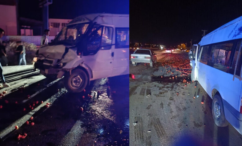 Kahramanmaraş'ta feci kaza! Minibüs domates yüklü traktöre çarptı: 10 yaralı