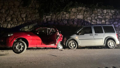 Karabük'te hafif ticari araç otomobille çarpıştı: Yaralılar var