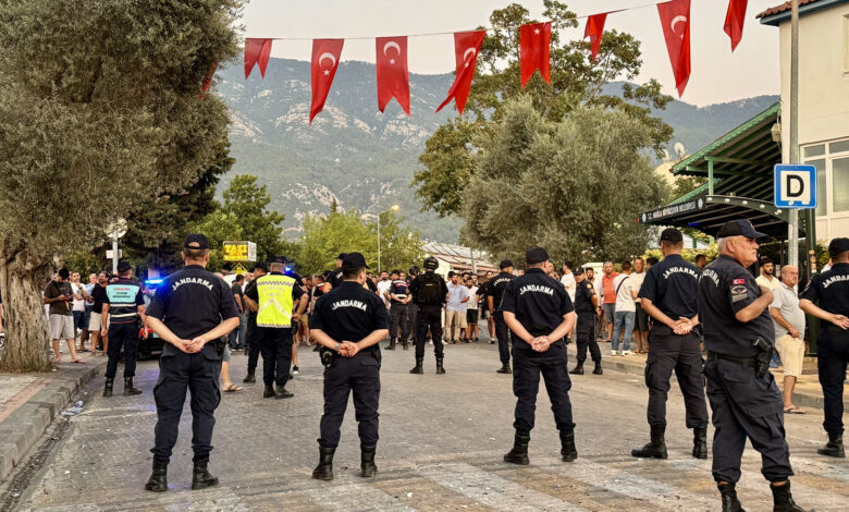 Muğla'da iki grubun kavgasında ortalık savaş alanına döndü! 13 kişi yaralandı