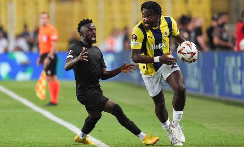 Osayi-Samuel, Fenerbahçe kariyerinde bir ilki yaşadı