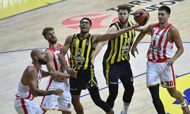 Fenerbahçe Beko, Olympiacos'u devirerek EuroLeague'e galibiyetle başladı