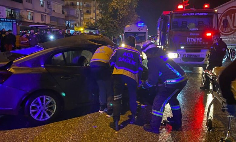 Antalya'da feci kaza! Tur otobüsünün 20 yaşındaki sürücüsü can verdi